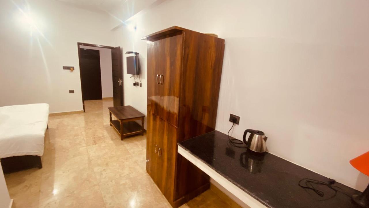 Shivalik Residency - Hotel & Banquet Hall Bāra Banki Eksteriør bilde